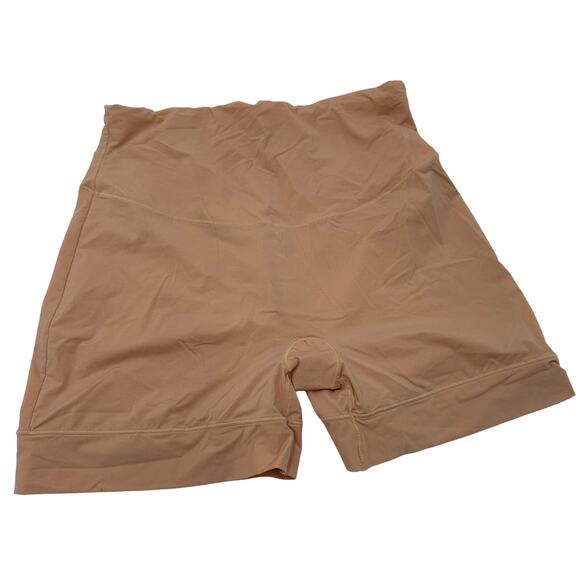 Yummie Women's Shapewear Shorts Size medium - Picture 1 of 5